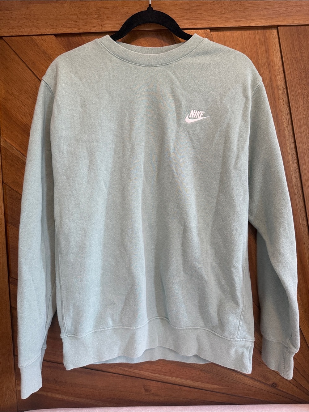 Nike Men's Mint Green Crewneck Sweatshirt